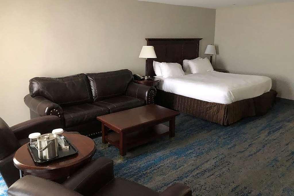 Ramada By Wyndham Cleveland Independence Hotel Kamer foto